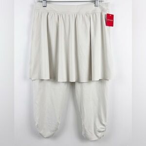 NWT Spanx Booty Boost Skirt Around Knee Leggings Pockets White Cloud NWT